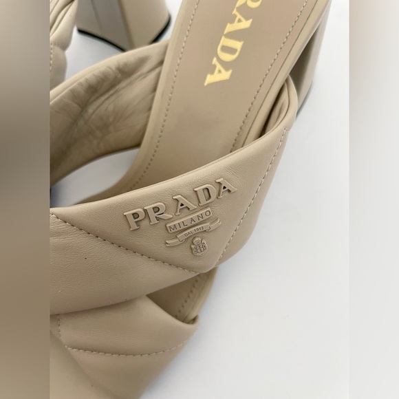 Prada Beige pebbled leather quilted criss cross 65mm block heel mules EU 40 - Picture 3 of 14